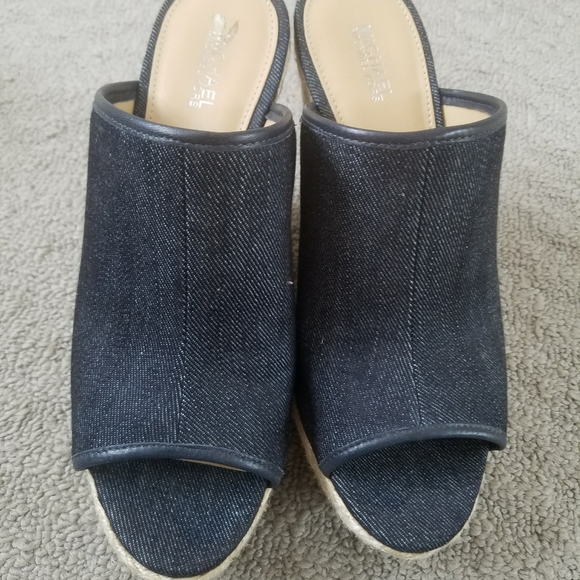 Shoes - Picture 2 of 3